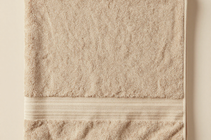Velvet bathrobe towel and double-sided cotton bathrobe towel — which has better absorbency and durability?